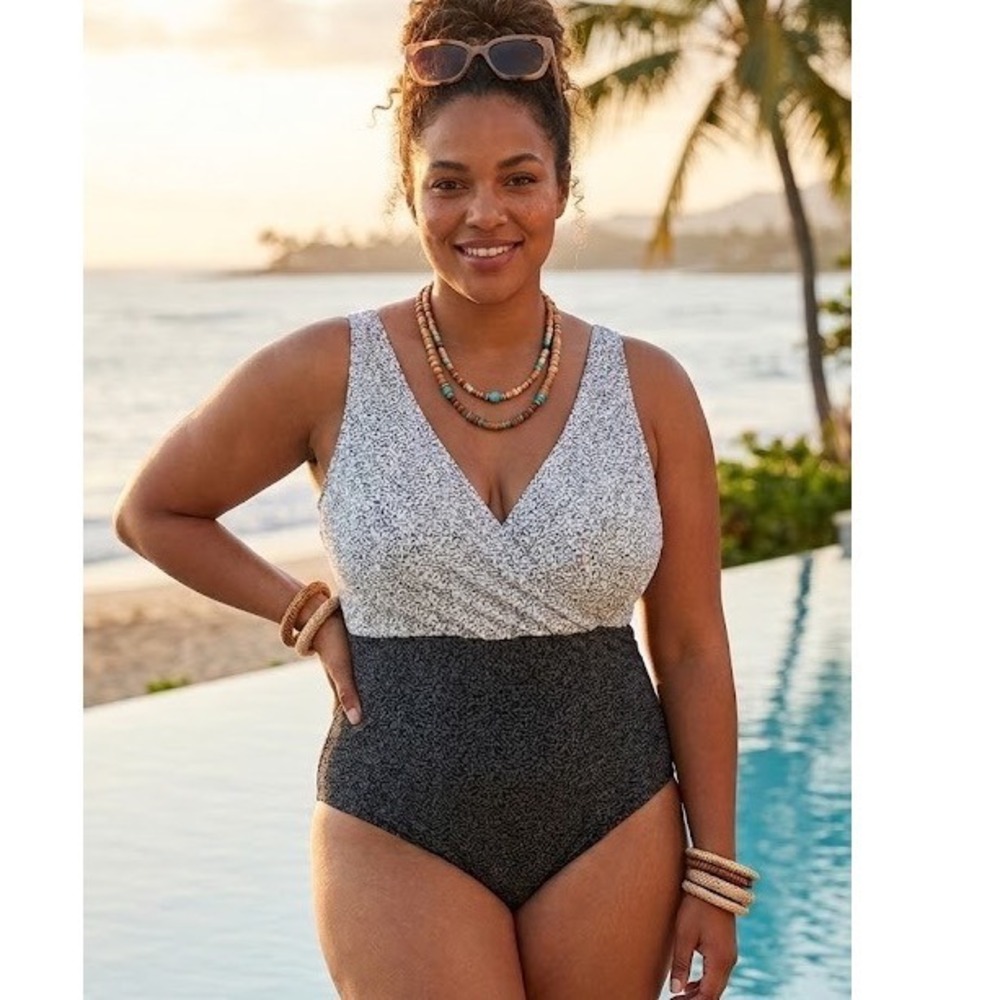 Penningtons Animal Print Wrap One Piece Swimsuit Black White Plus Size 3X NEW